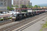 NS 2614 leading a freight through Altoona